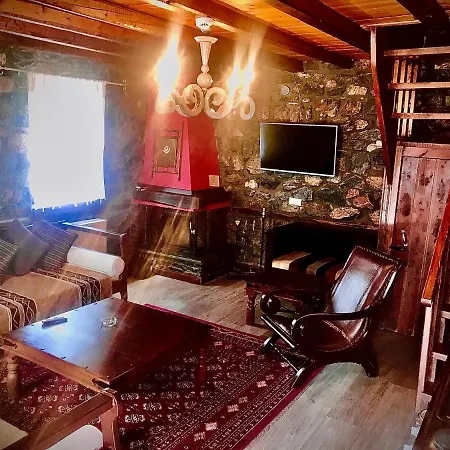 Asteras Tou Vorra בית הארחה