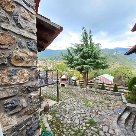 Asteras Tou Vorra בית הארחה 3*