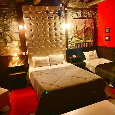 Asteras Tou Vorra פלאיוס אגיוס אתנאסיוס