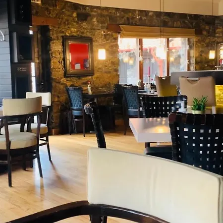 Asteras Tou Vorra בית הארחה 3*