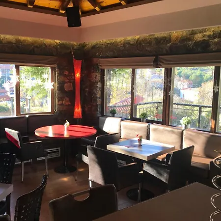 Asteras Tou Vorra בית הארחה